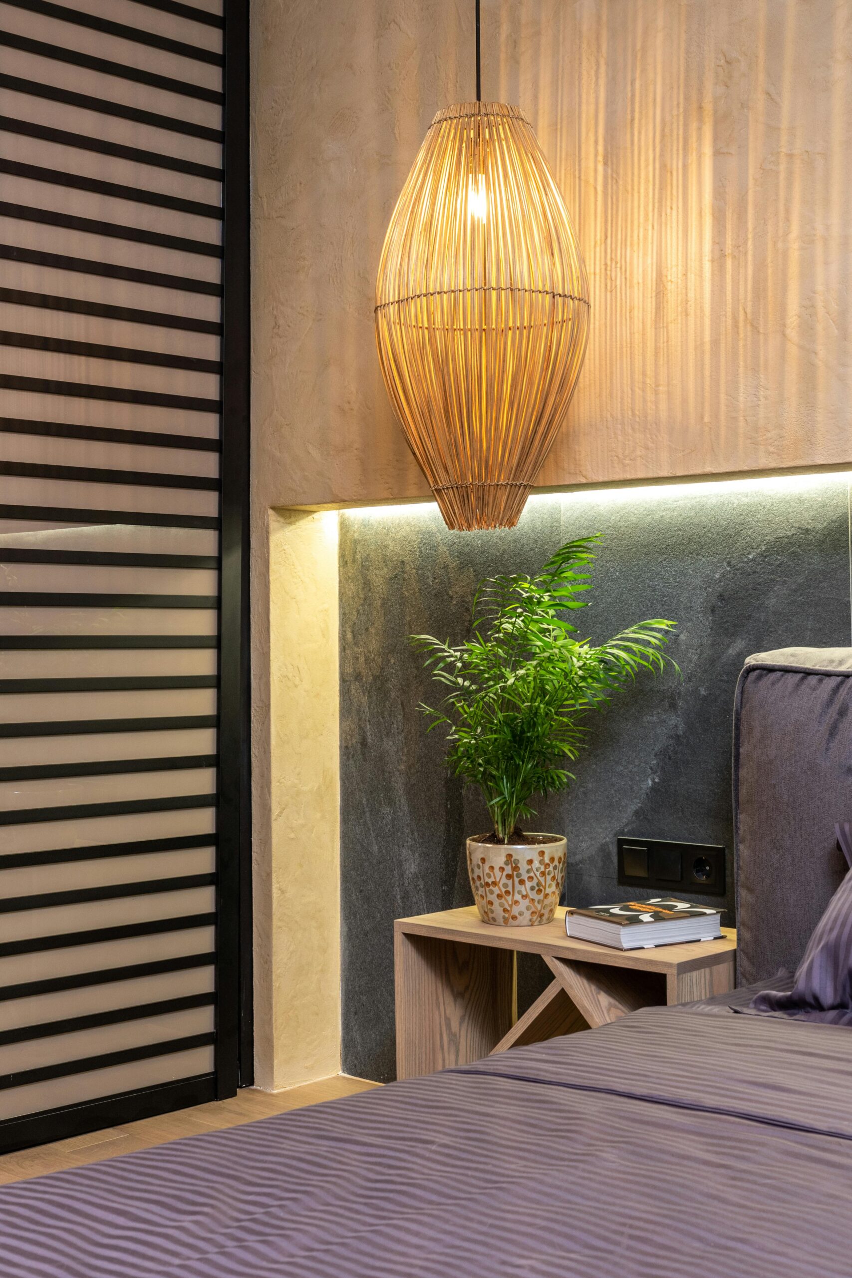 How to Choose the Perfect Pieces to Transform Your Bedroom into a Relaxing Haven